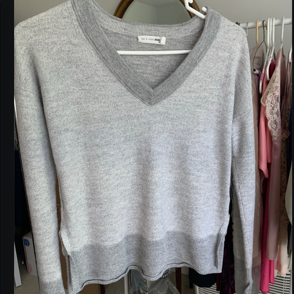 Rag & Bone 2 toned wool sweater. XS